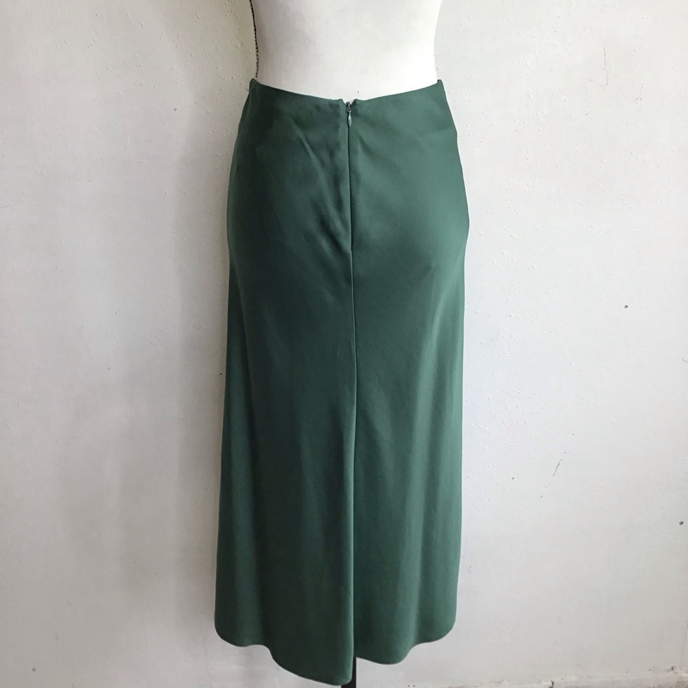 NWT- SIMKHAI Elegant Green Silky Midi Skirt Size 0 - Picture 3 of 9